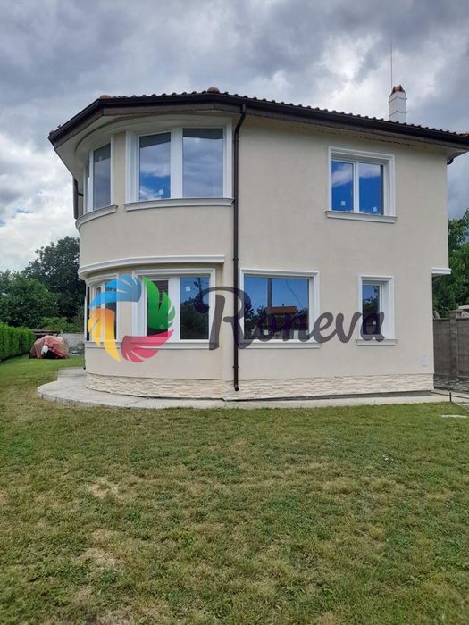 Къща в Варна, област-с.Каменар площ 138 цена 259000
