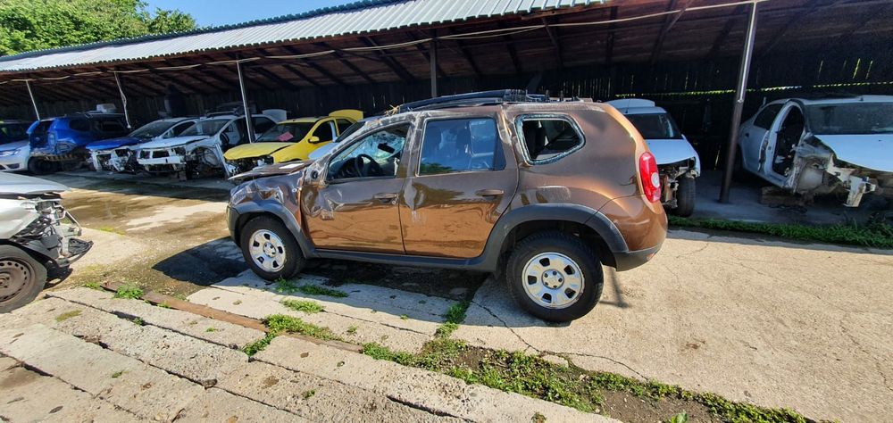 Dezmembrez Dacia Duster 2009 2020 2x4 4x4