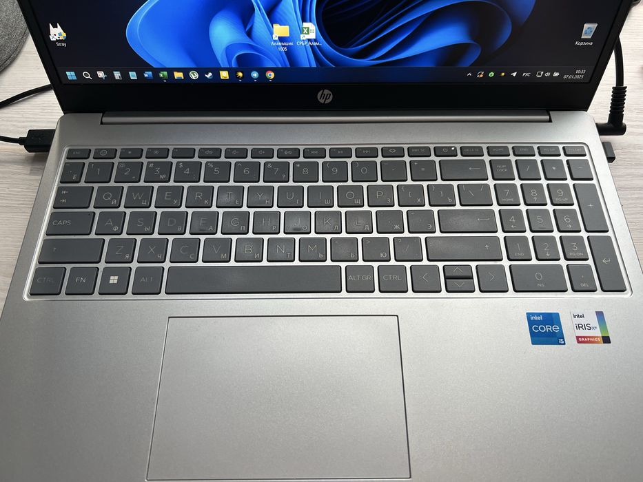 Продам ноутбук HP Laptop 15 (16/512/i5-1335U)