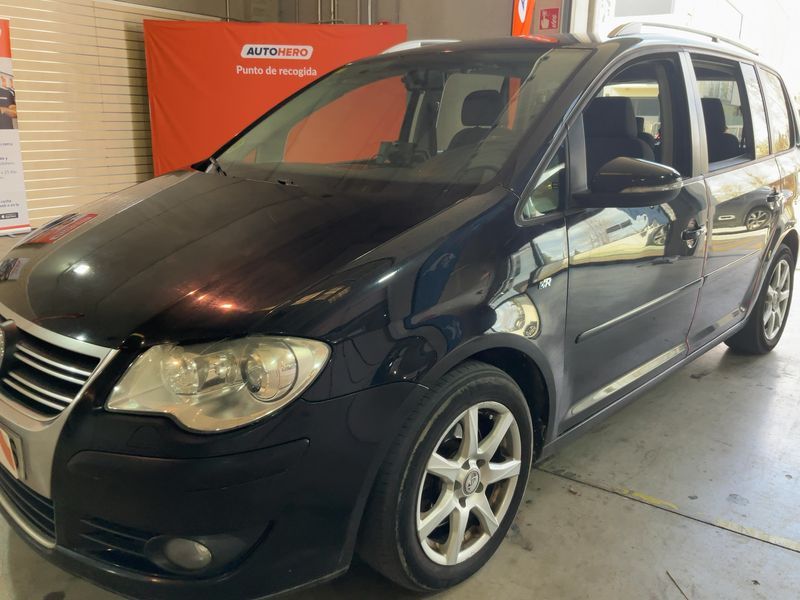 Volkswagen Touran 2.0 TDI Highline 2010