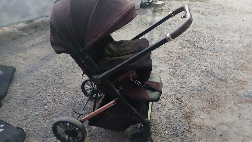 Продам коляску .