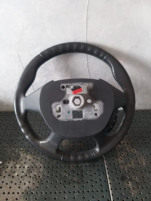 Volan piele in 4 spite cu comenzi ford kuga 2 dm2 cu defecte am513600bh3zhe