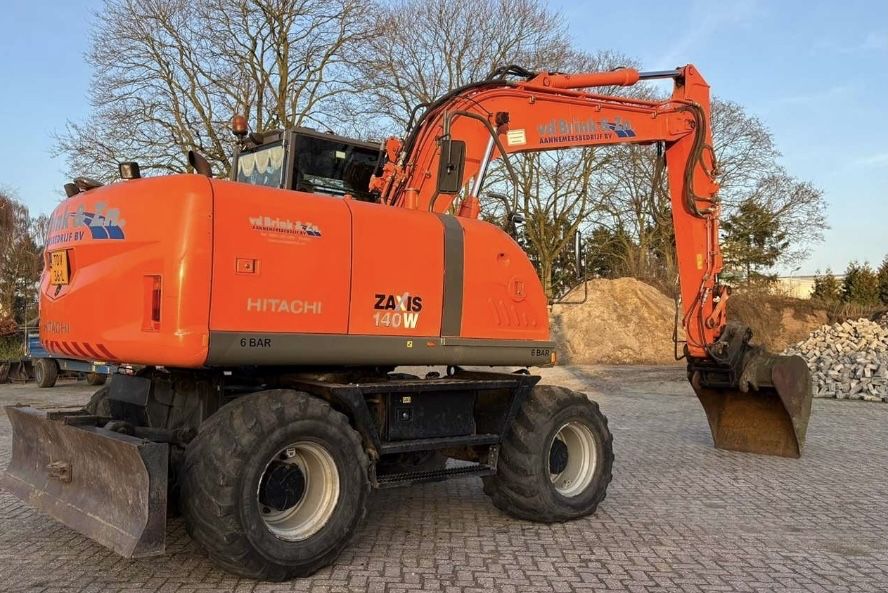 Экскватор HITACHI 140