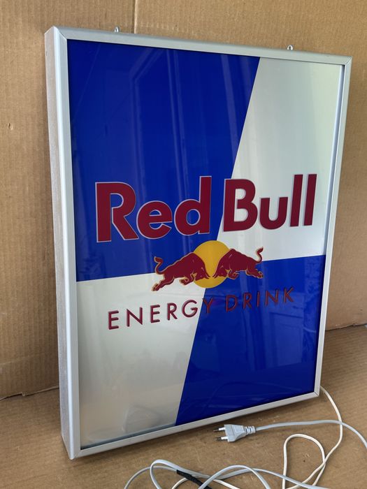 Светеща рекламна табела Red Bull Ред Бул , Рекламна табела
