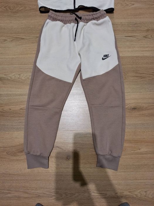 Спортен екип Nike