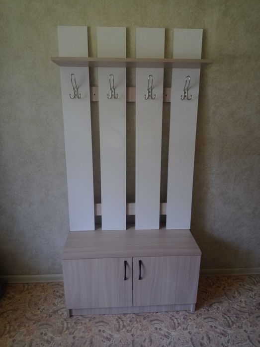 Продам прихожую 25000