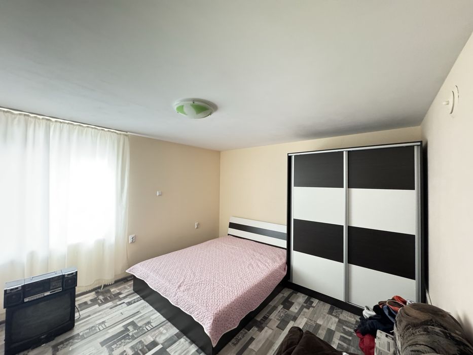 Продава къща в с. Шейново, общ. Казанлък