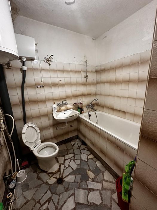 Дава се под наем Четиристаен апартамент в Банкя - 124 кв.м за 650 € - Снимка #12