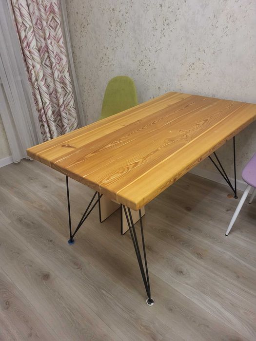 Продам стол кухонный 140×80