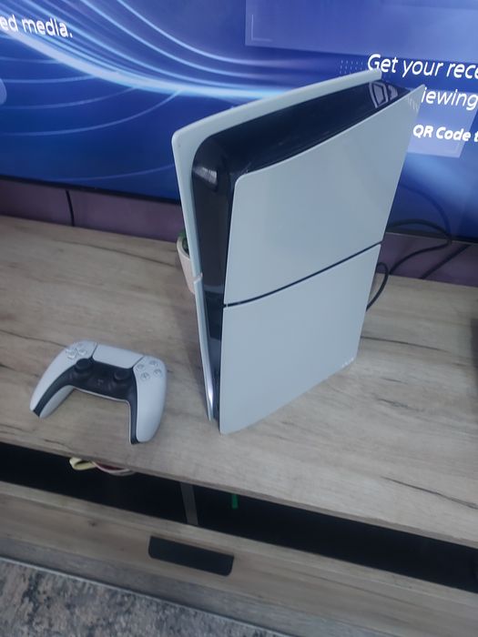 Ps5 Slim.DIGITAL 1TB excelent