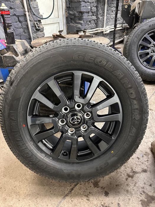 Шины с дисками на Тойота ЛандКрузер Прадо250