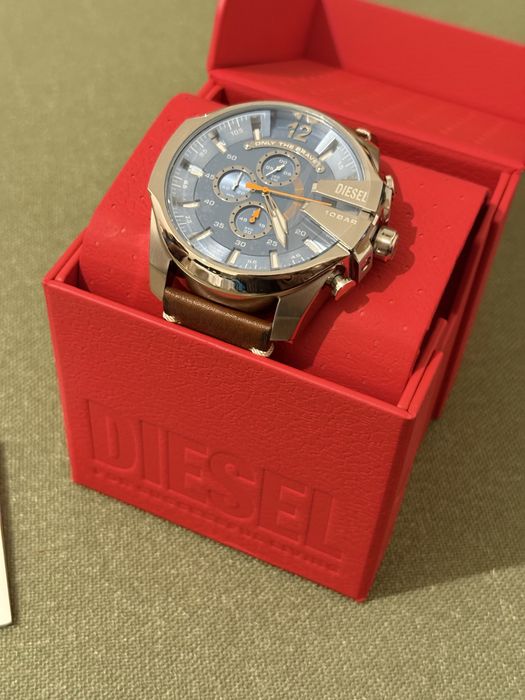 Ceas Diesel Mega Chief DZ4458 – nou, original, cutie