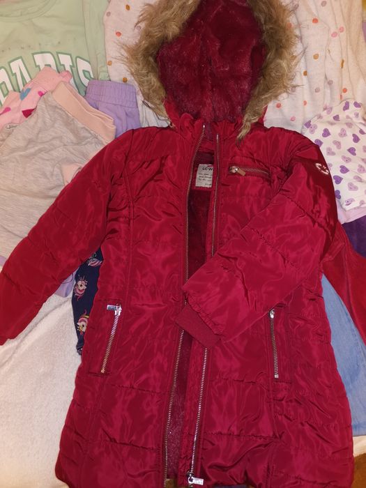 Lot hăinuțe 6-7 ani geacă imblanita, pantaloni, pijama