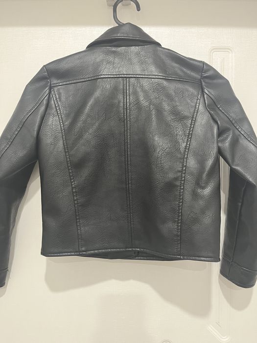 Кожено яке за момиче