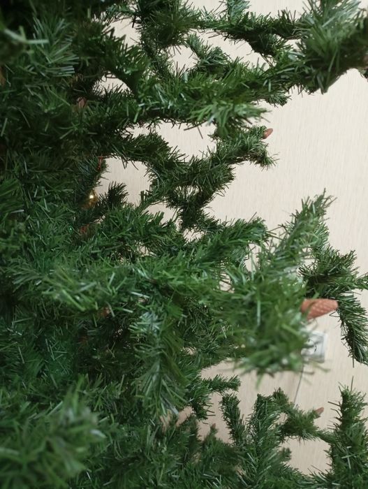 Ёлка искусственная