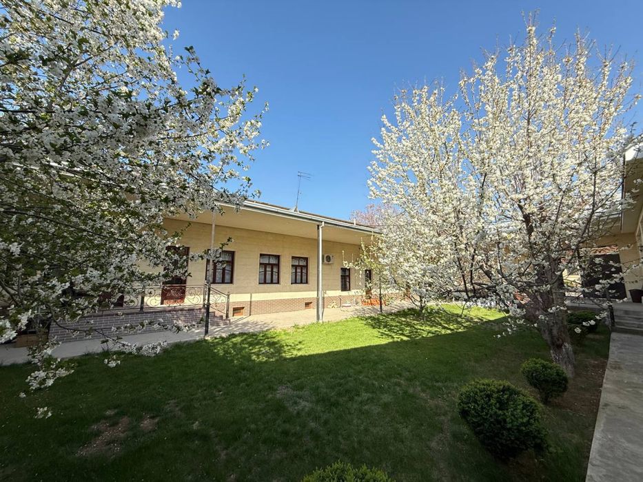 Яхши маҳаллада, Медгородок–Янги ТошМИ орасида ҳовли сотилади