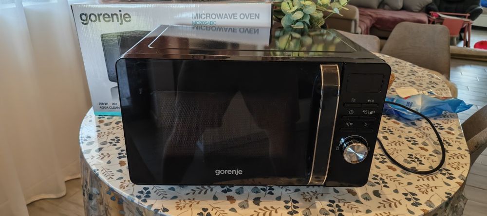 Cuptor microunde Gorenje MO20S4BC