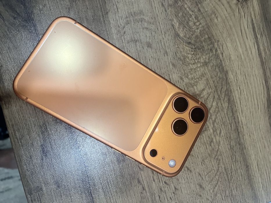 Продам Айфон про макс 17 256 гигабайт
