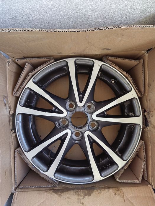 Janta ALIAJ 16', OEM, second hand, Toyota Avensis T27 2012, stare exce