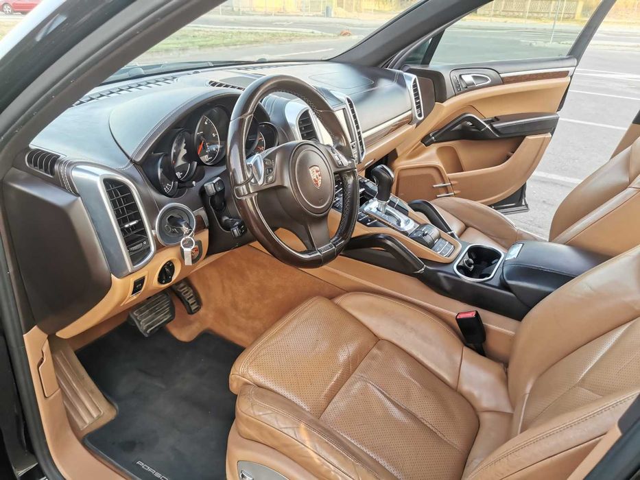 Porsche Cayene 2012 3.0 V6 Turbo, Pachet GTS, bord bicolor