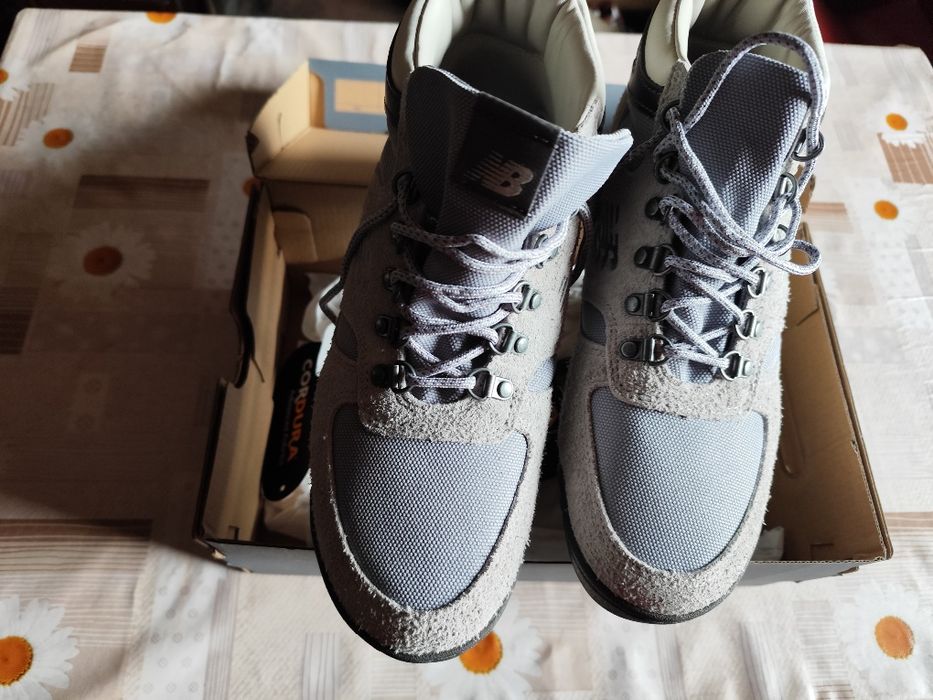 Vând sneakerși New Balance