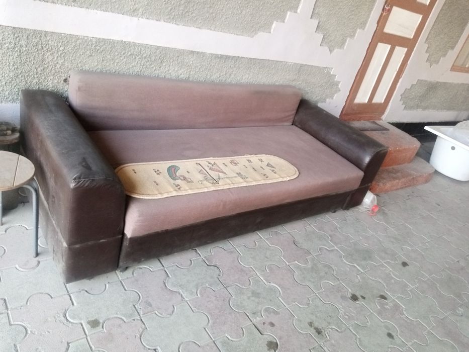 Диван в хорошем состоянии