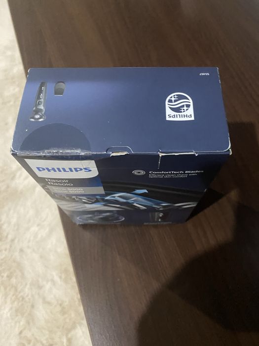 Aparat de ras seria 5000 Aparat de ras electric umed și uscat S5467/17