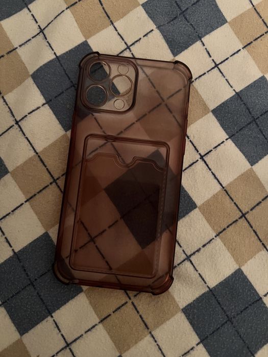 Продам чехлы на айфон 13 про мах