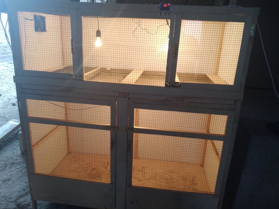 Barcha turdagi parrandalar uchun qafaslar sotiladi