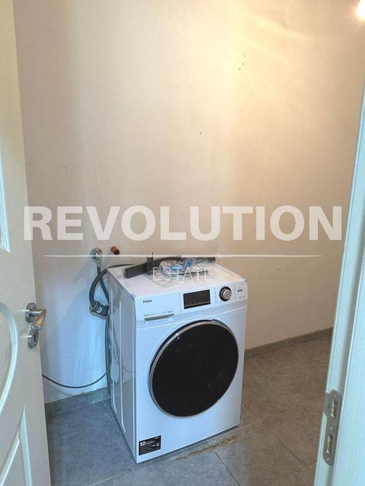 Дава се под наем Тристаен апартамент в Варна, Бриз - 135 кв.м за 1100 € - Снимка #6