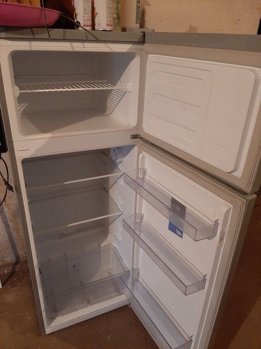 Холодильник (читайте описание)