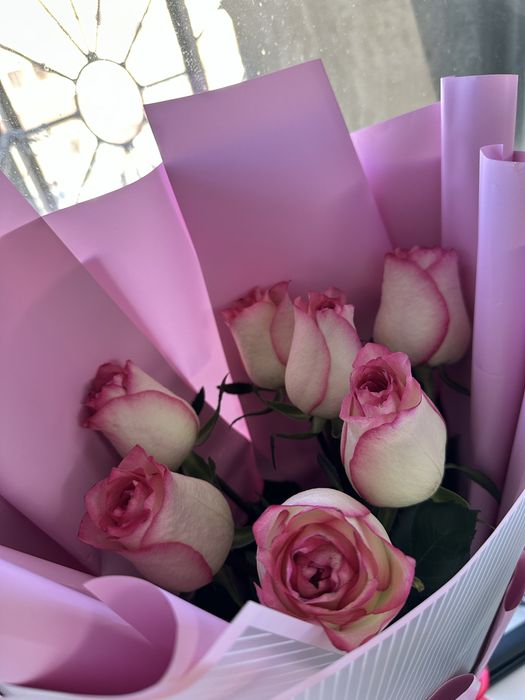 Букет роза свежый срочно