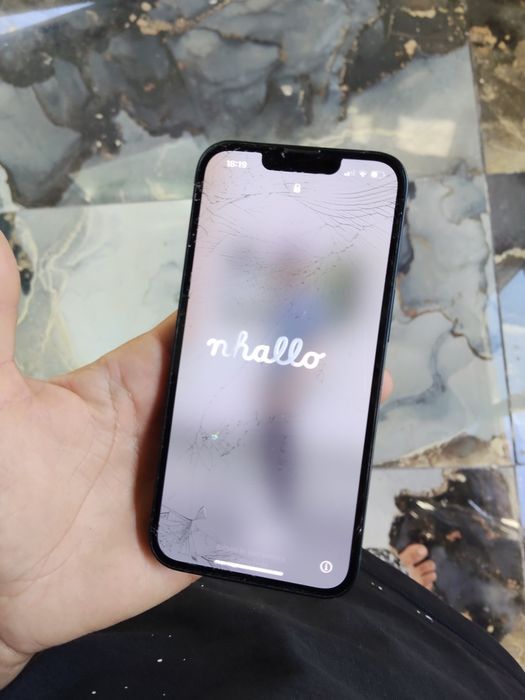 vând iPhone 14 pentru piese