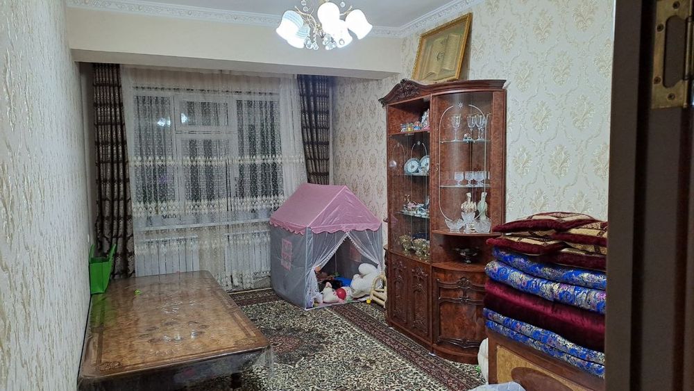 Квартира сотилади!