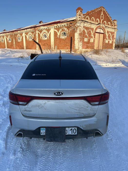 Продам машинуууу