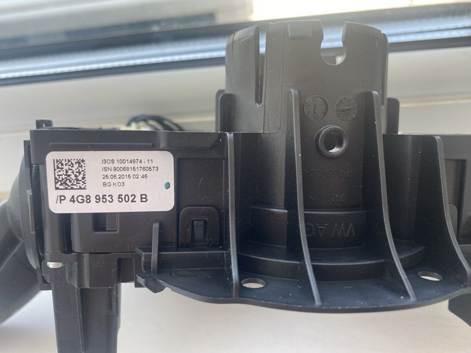 Bloc de semnalizare / Manete Audi A6 C7 (4G) – Cod 4G8 953 502 B