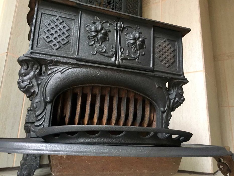 Soba, semineu foarte vechi