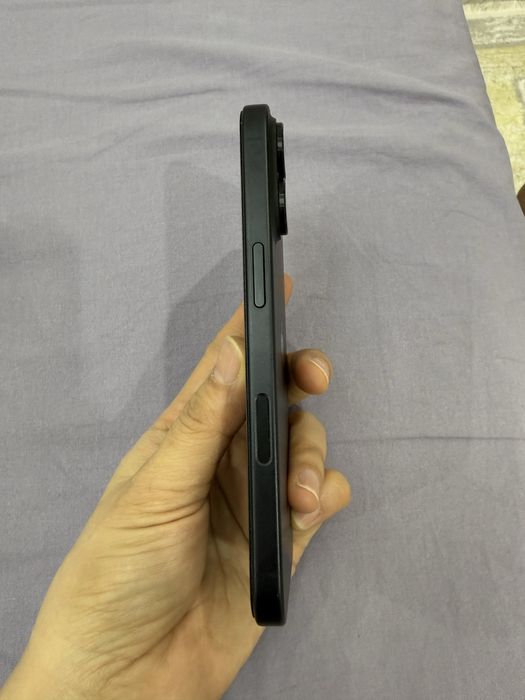 Продам айфон 16