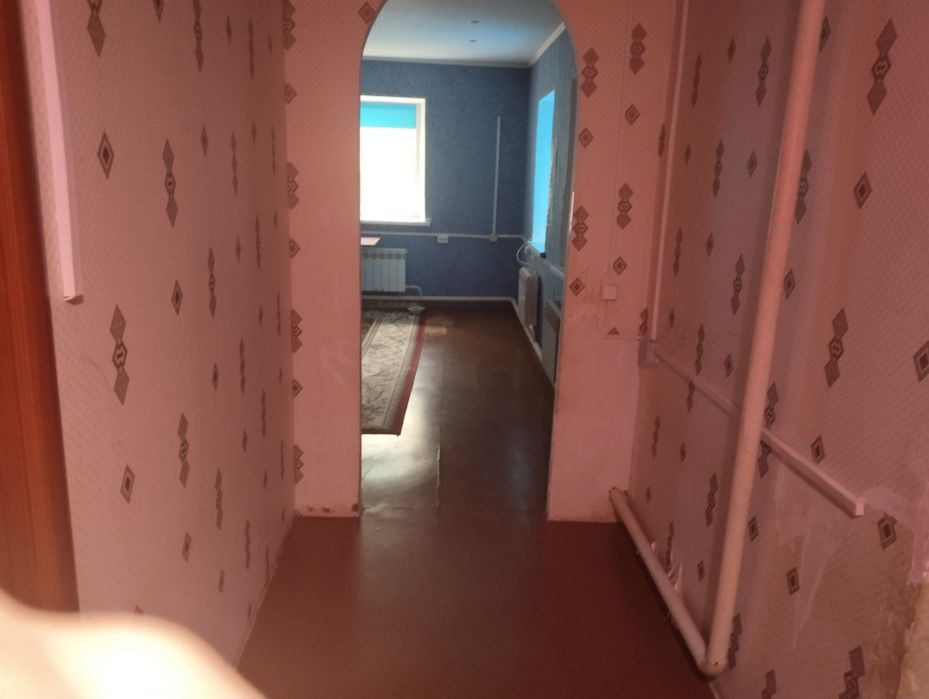 Продам дом в поселке Барбастау. Торг возможен