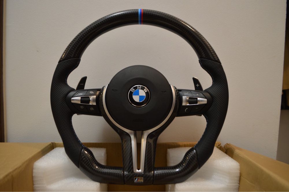 Volan Carbon BMW Seria 1 2 3 4 5 6 7 X1 X2 X3 X4 X5 X6 E/F F01 F02 F03 F04 F06 F12 F13 F15 F16 F10 F