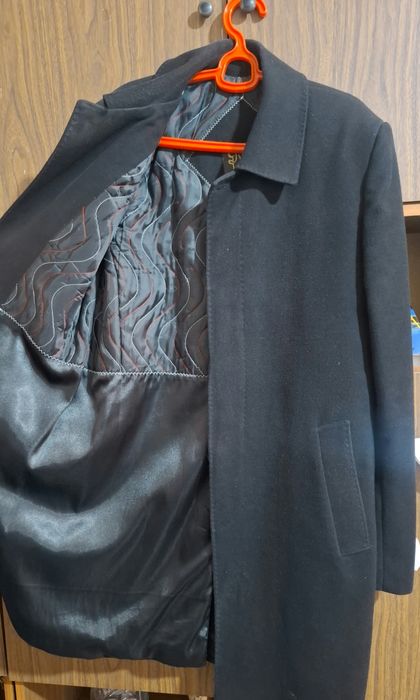 Мужские и женские одежды б/у