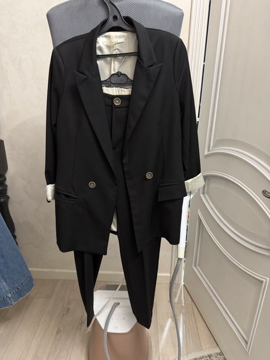 Костюм классический черный