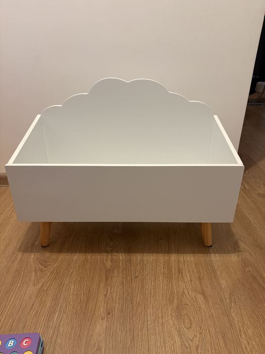 Mobilier/Suport copii: jucarii, plusuri, carti , alb, lemn, scandinav