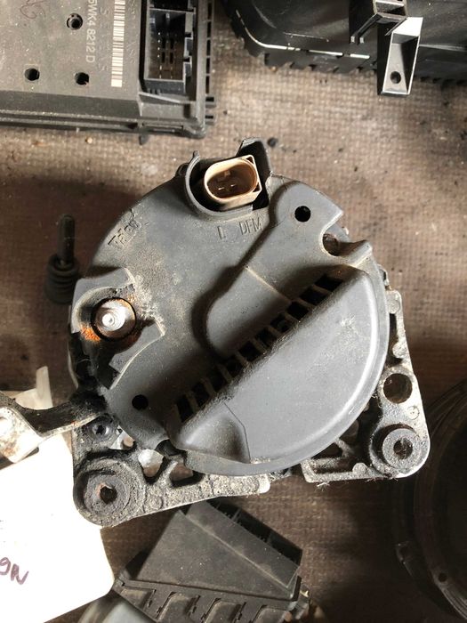 Alternator Vw Polo 9n 9n3 1.2 AWY AZQ BME 90A 2001-2009