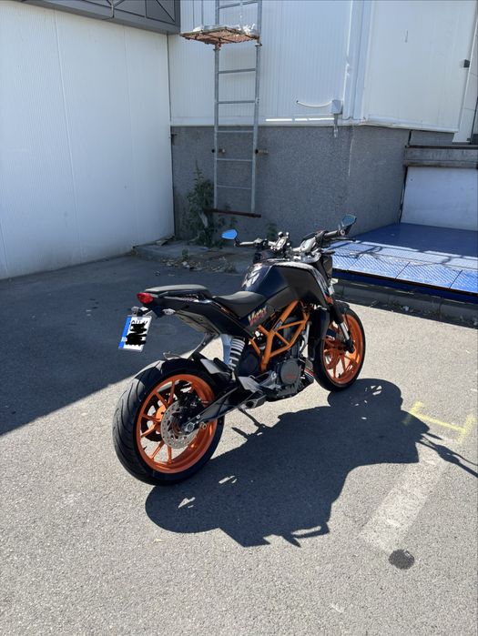 KTM DUKE 390