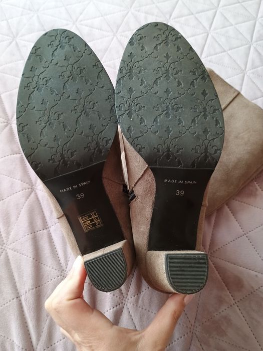 Велурени ботуши, бежови