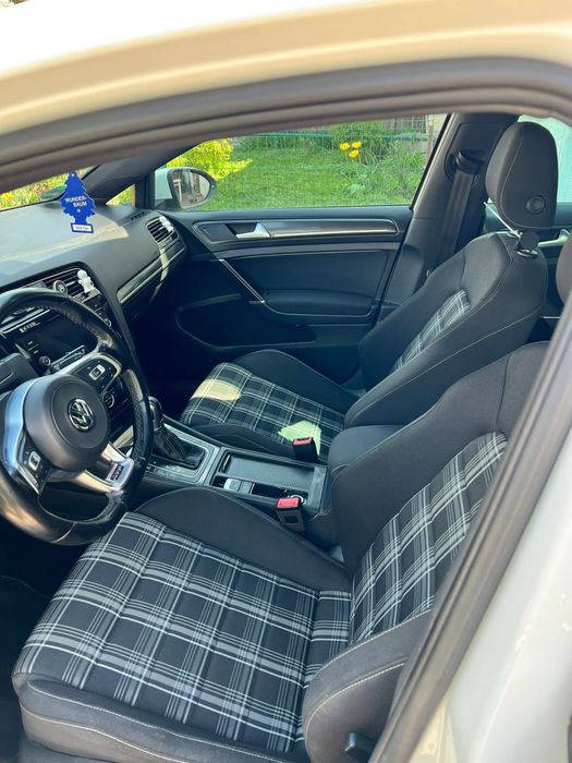 Detailing interior auto | Curățare tapițerie profesională