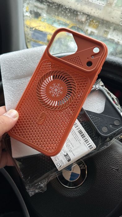 Iphone 17 pro max кейс