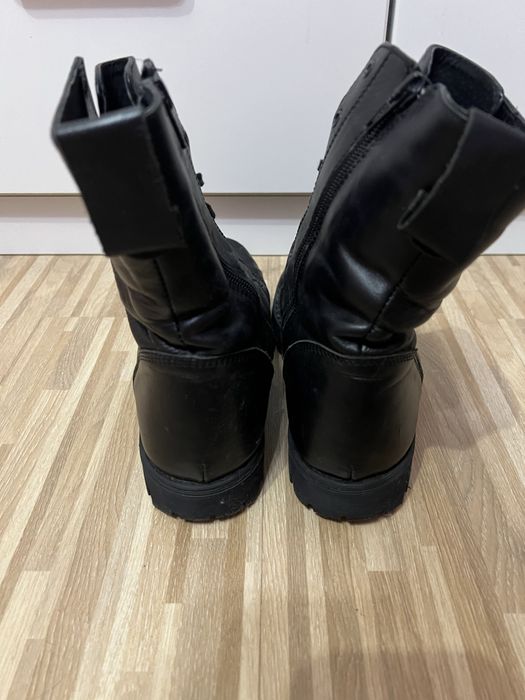 Дамски черни боти