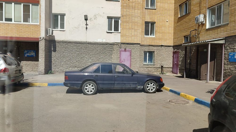 Продам Мерседес 124